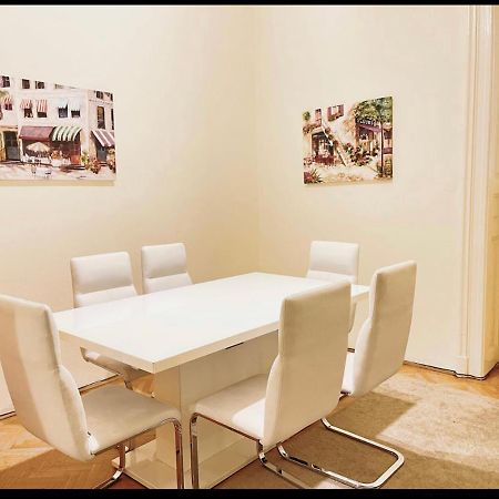 Isabelle Residency - Balcony & A.C Apartment Budapest Luaran gambar