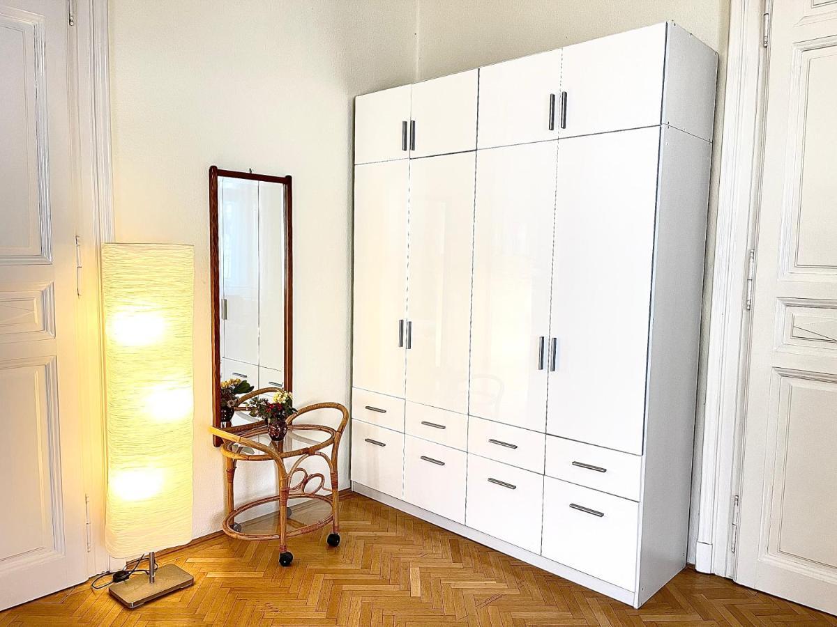 Isabelle Residency - Balcony & A.C Apartment Budapest Luaran gambar