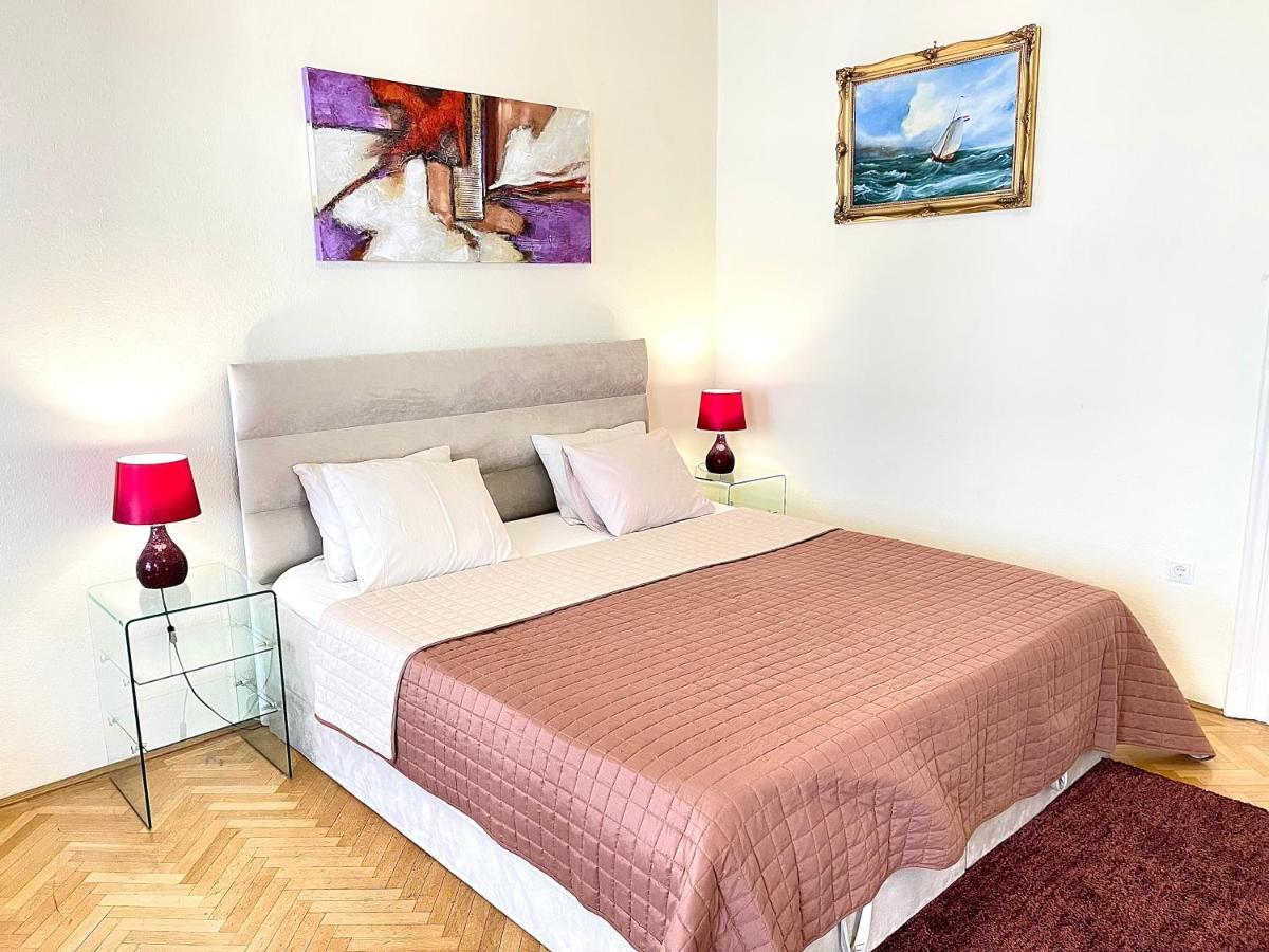 Isabelle Residency - Balcony & A.C Apartment Budapest Luaran gambar