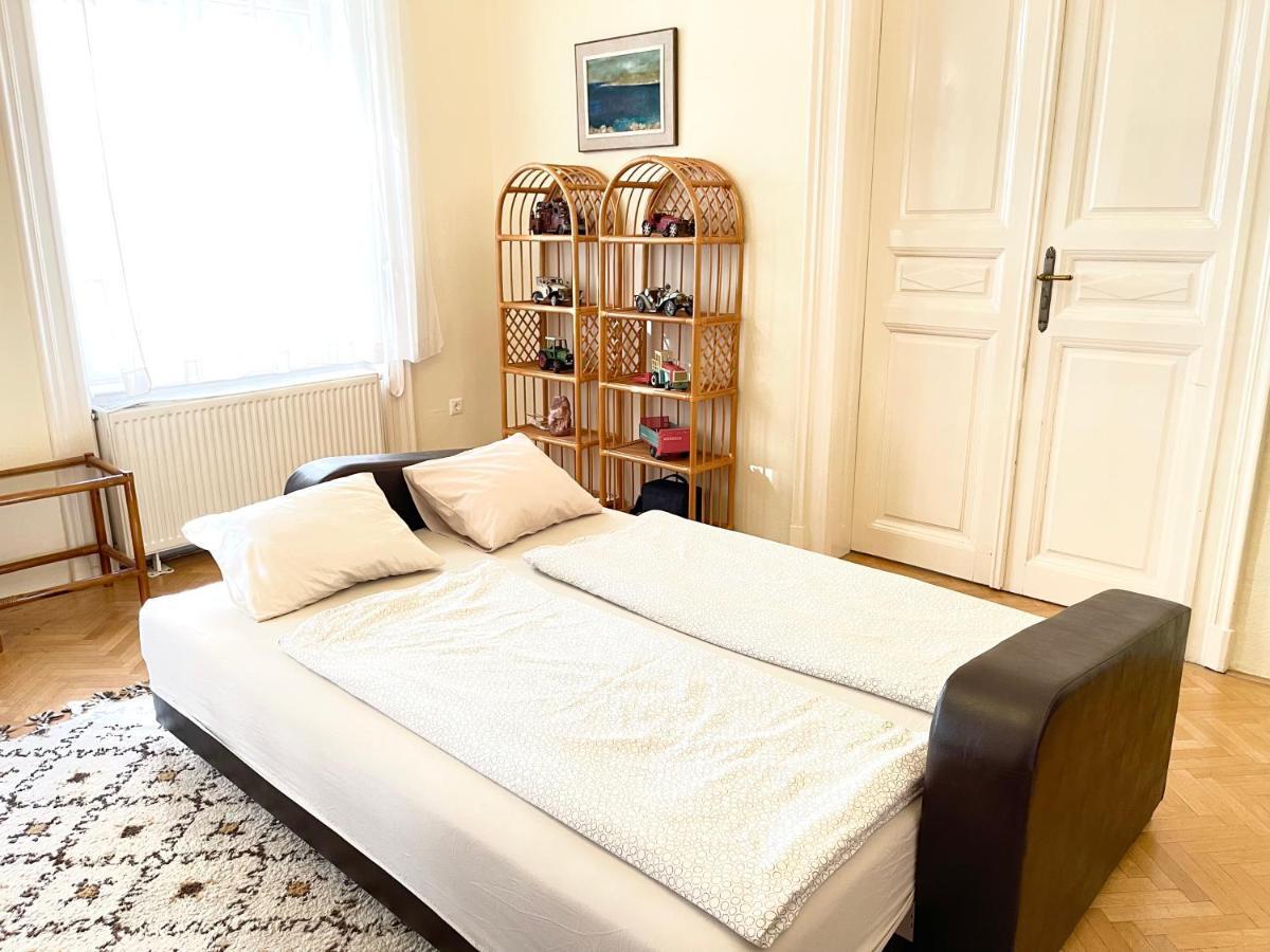 Isabelle Residency - Balcony & A.C Apartment Budapest Luaran gambar