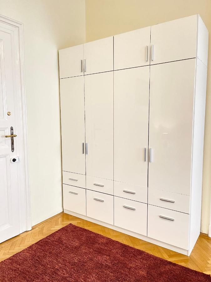 Isabelle Residency - Balcony & A.C Apartment Budapest Luaran gambar